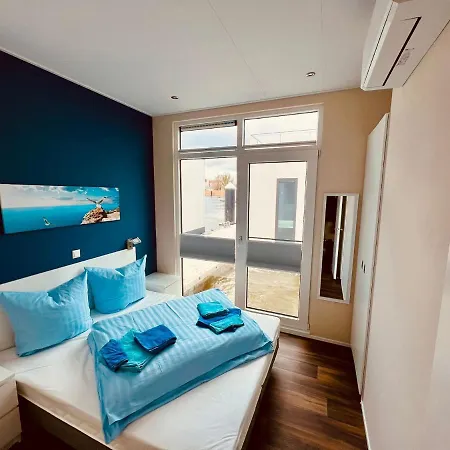 Schwimmendes Haus Luette Holiday home Ribnitz-Damgarten